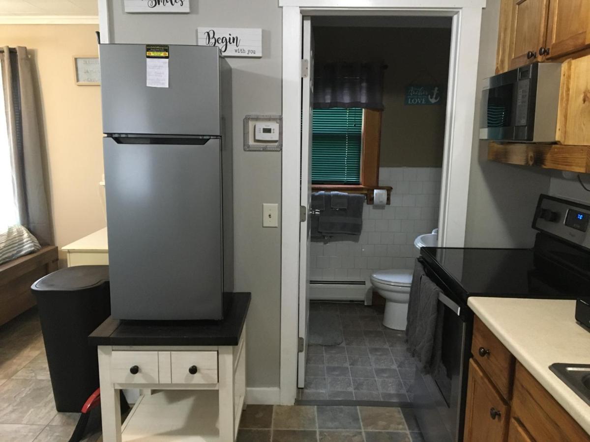 Just Like Being At Home- Newly Renovated Unit North Troy Exterior photo